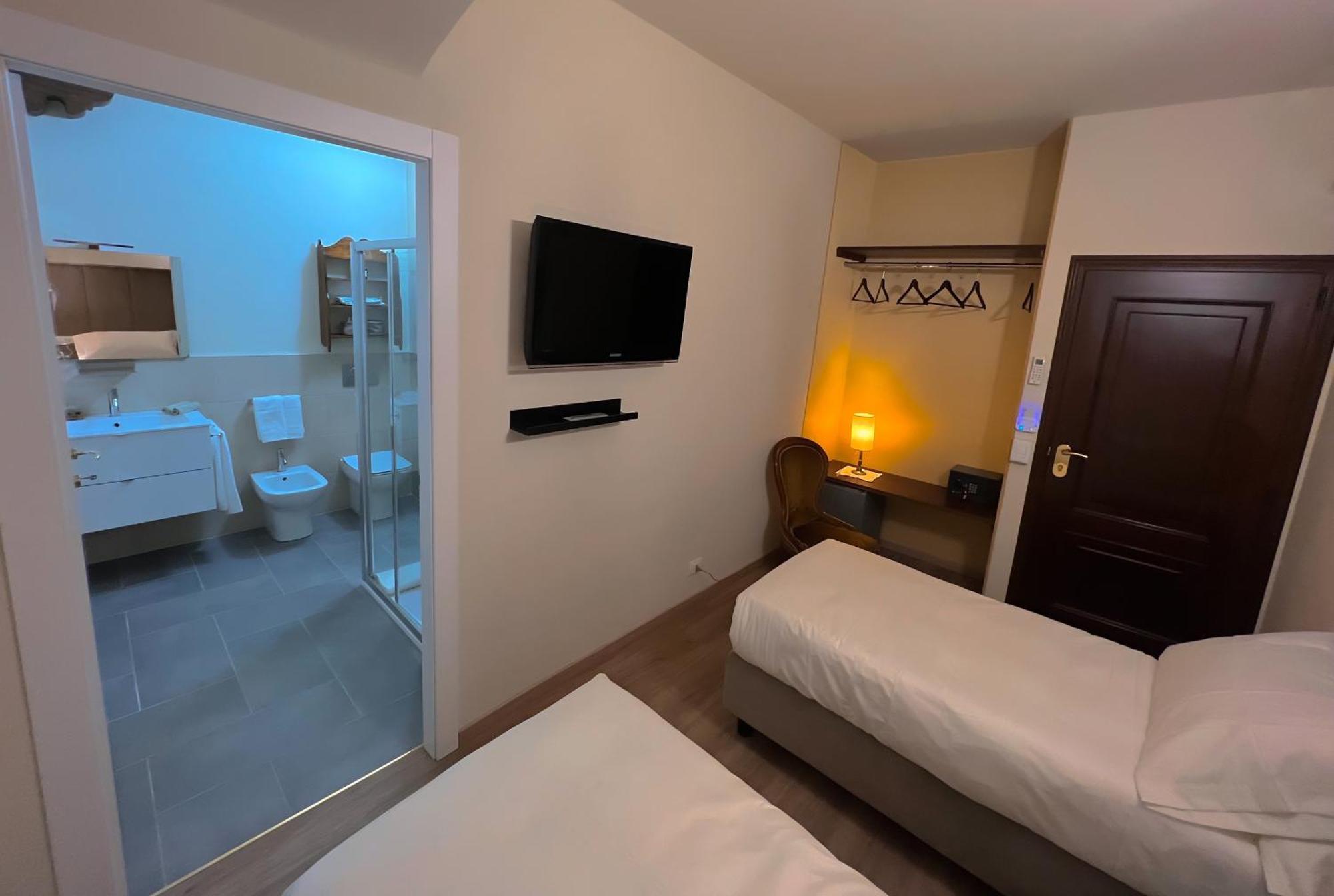 Dimora Conte Cavour Hotel Vercelli Cameră foto